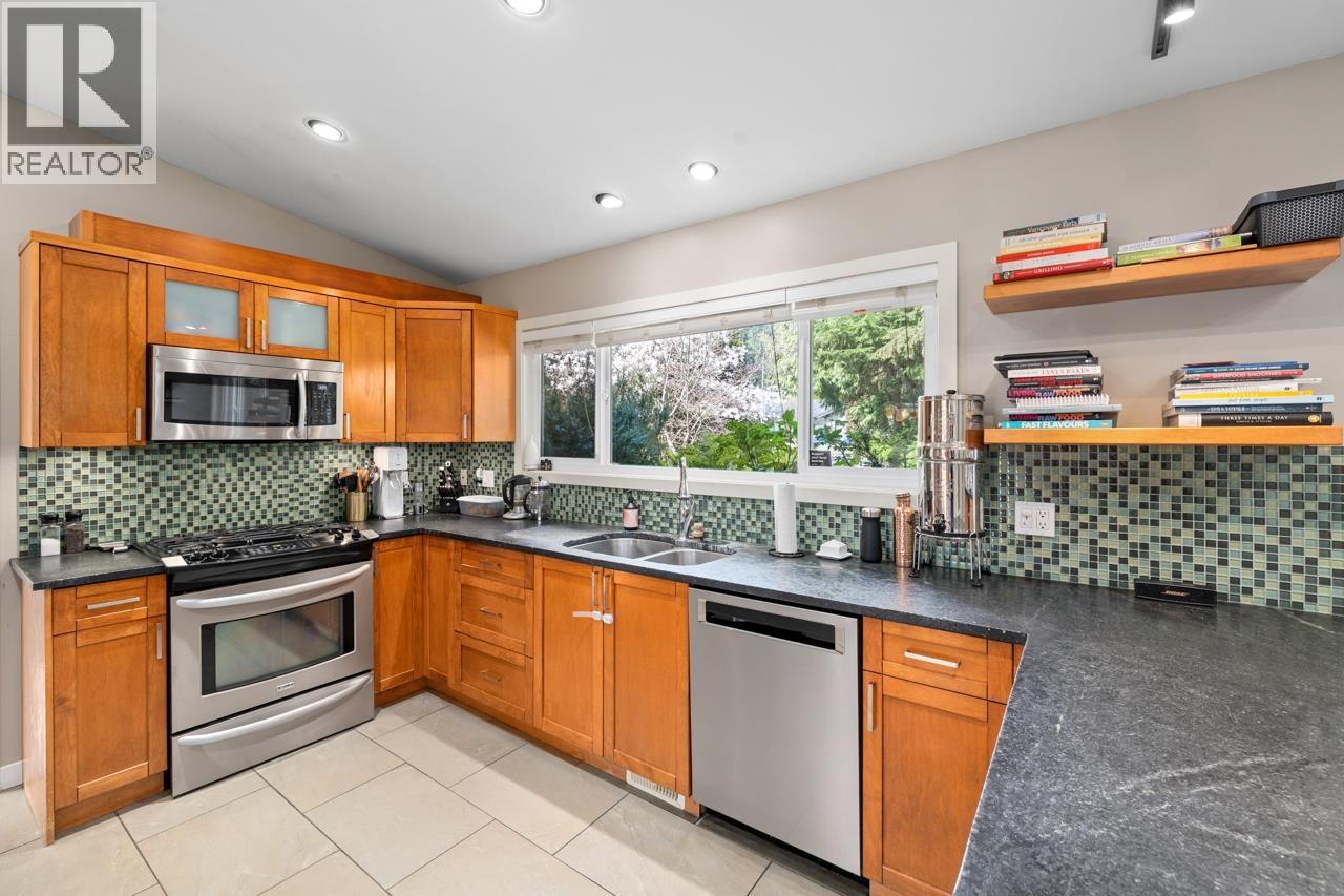 326 Moyne Drive, West Vancouver, British Columbia  V7S 1J5 - Photo 8 - R3161216