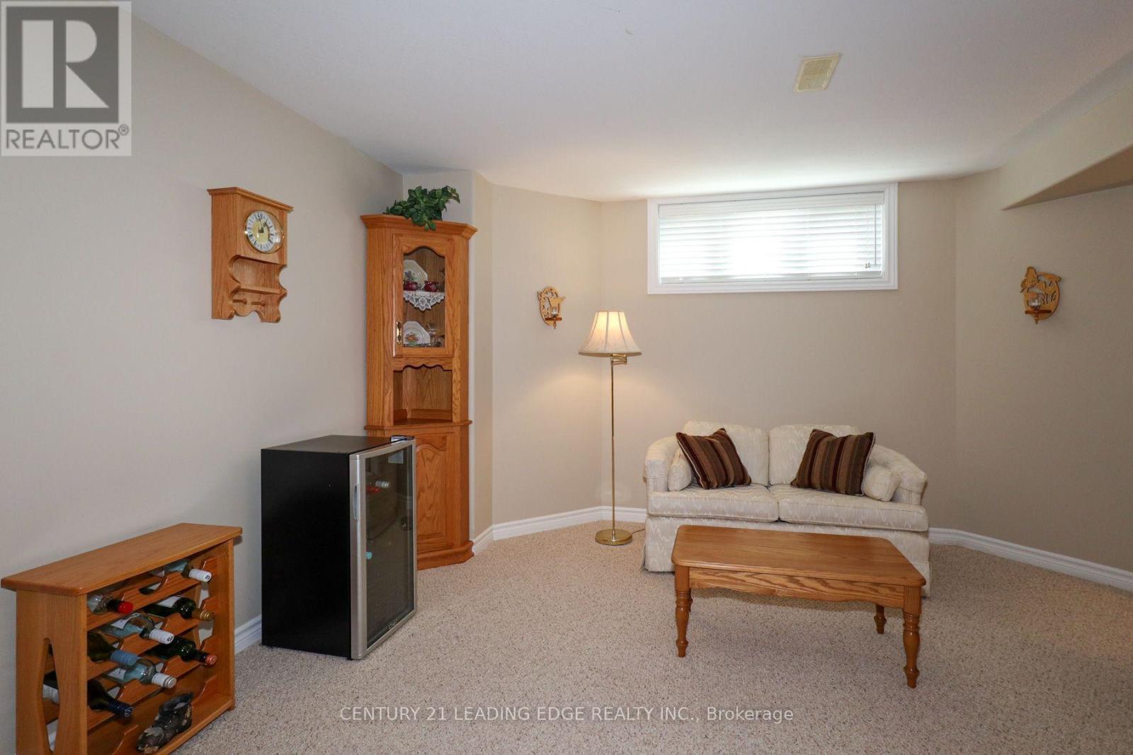 100 - 61 Village Crescent, Peterborough, Ontario K9J 0A9 - Photo 22 - X13759672