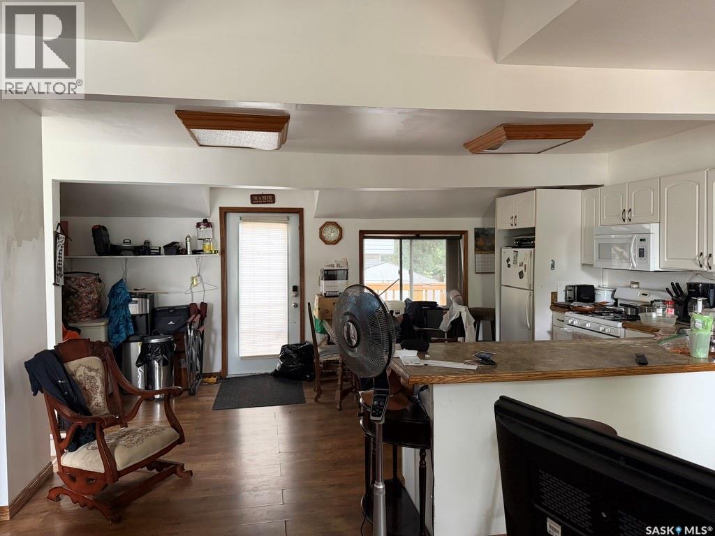 370 Arthur Street, Regina, Saskatchewan  S4R 4X2 - Photo 4 - SK047925