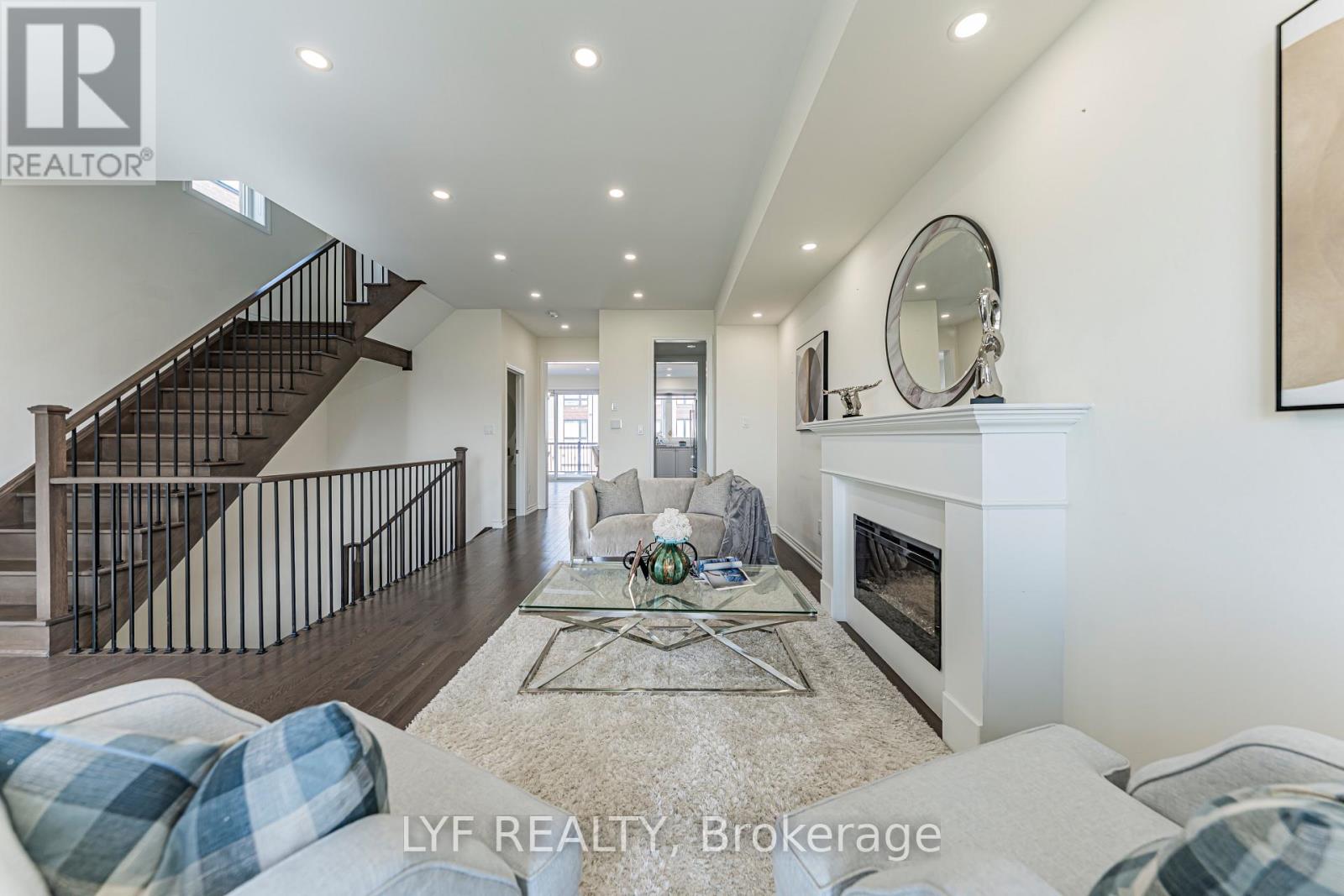 20 Lord Melborne Street, Markham, Ontario  L6C 0Z5 - Photo 16 - N13660366