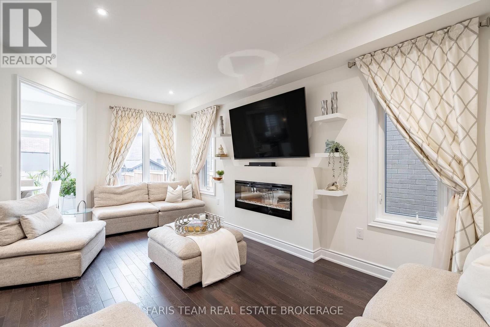 1352 Blackmore Street, Innisfil, Ontario  L9S 0P2 - Photo 15 - N13640288