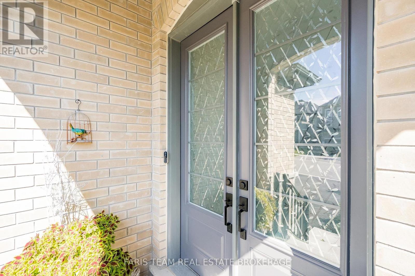 1352 Blackmore Street, Innisfil, Ontario  L9S 0P2 - Photo 4 - N13640288