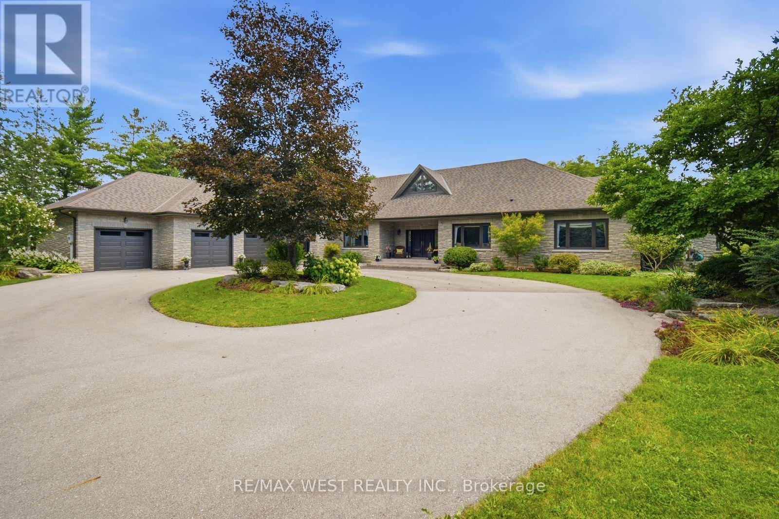 5775 Kirby Road, Vaughan, Ontario  L0J 1C0 - Photo 10 - N13752410
