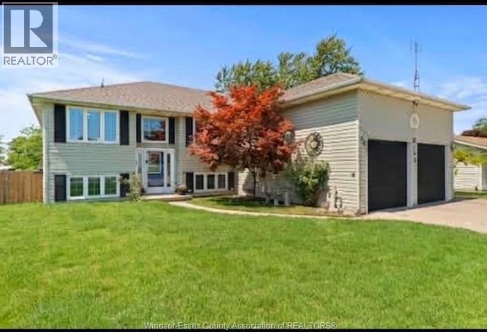 MLS# 26020271: 353 EAST RUSCOM RIVER ROAD, Lakeshore, Canada