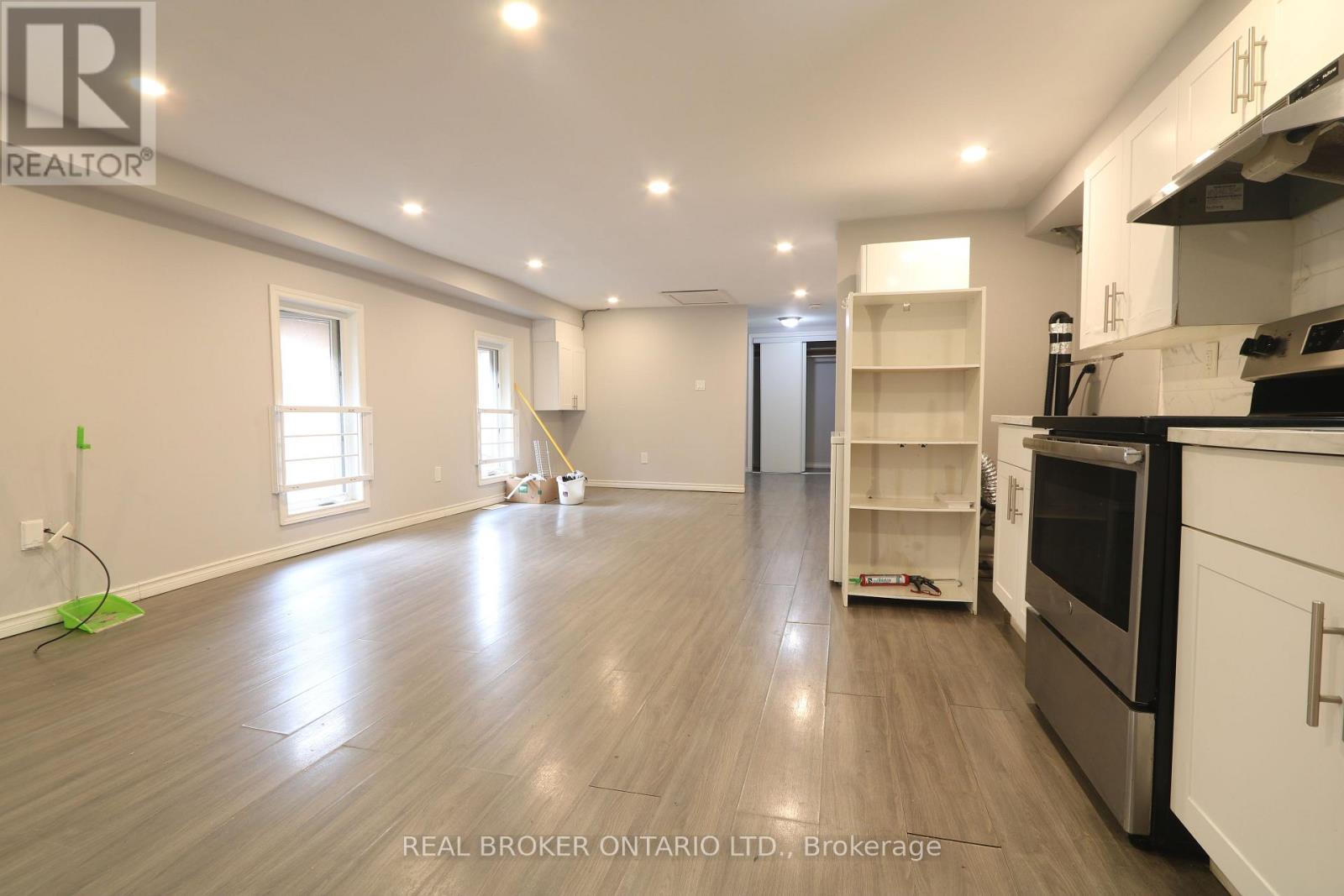 4424 Ellis Street, Niagara Falls, Ontario  L2E 1H4 - Photo 10 - X13755356