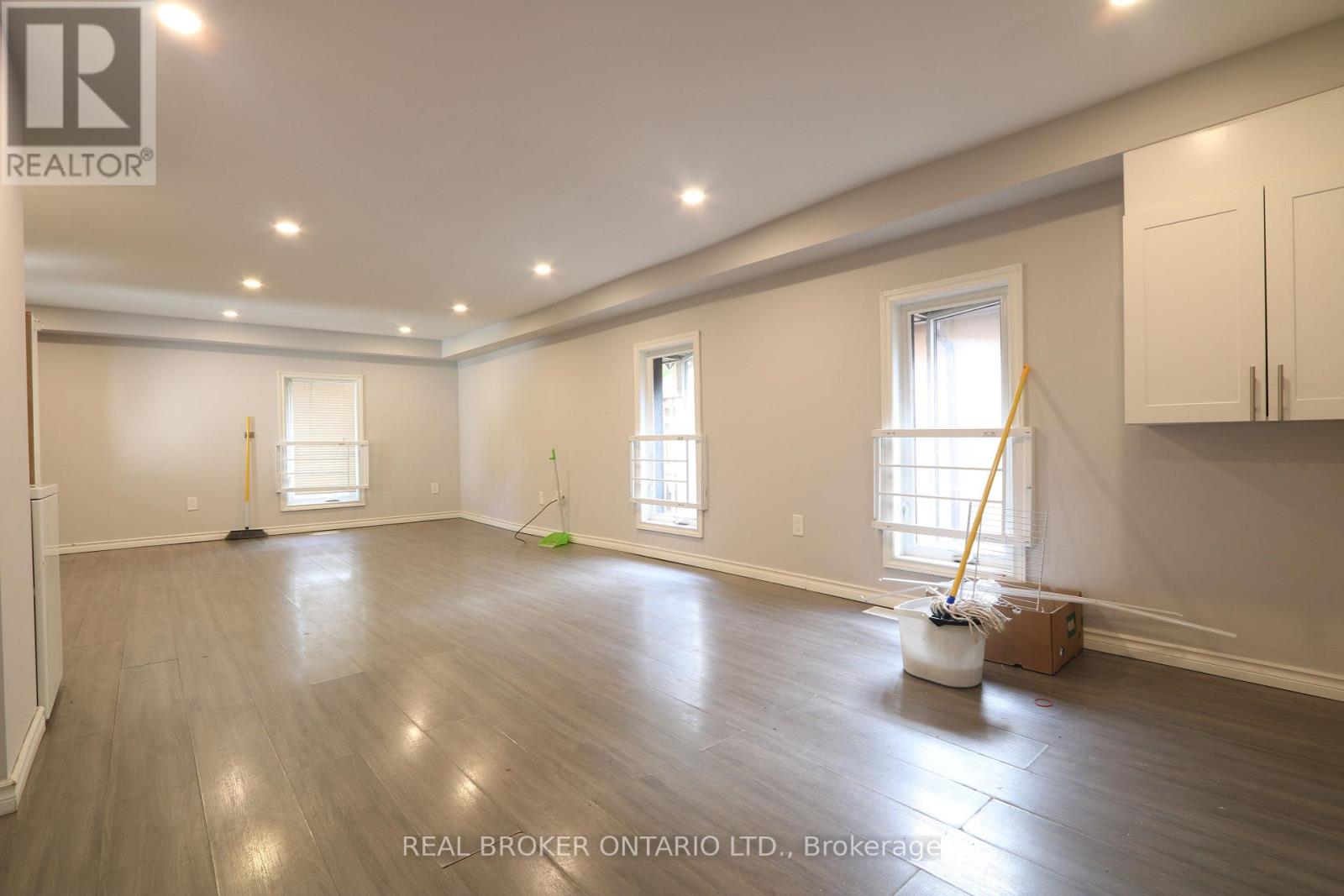 4424 Ellis Street, Niagara Falls, Ontario  L2E 1H4 - Photo 7 - X13755356