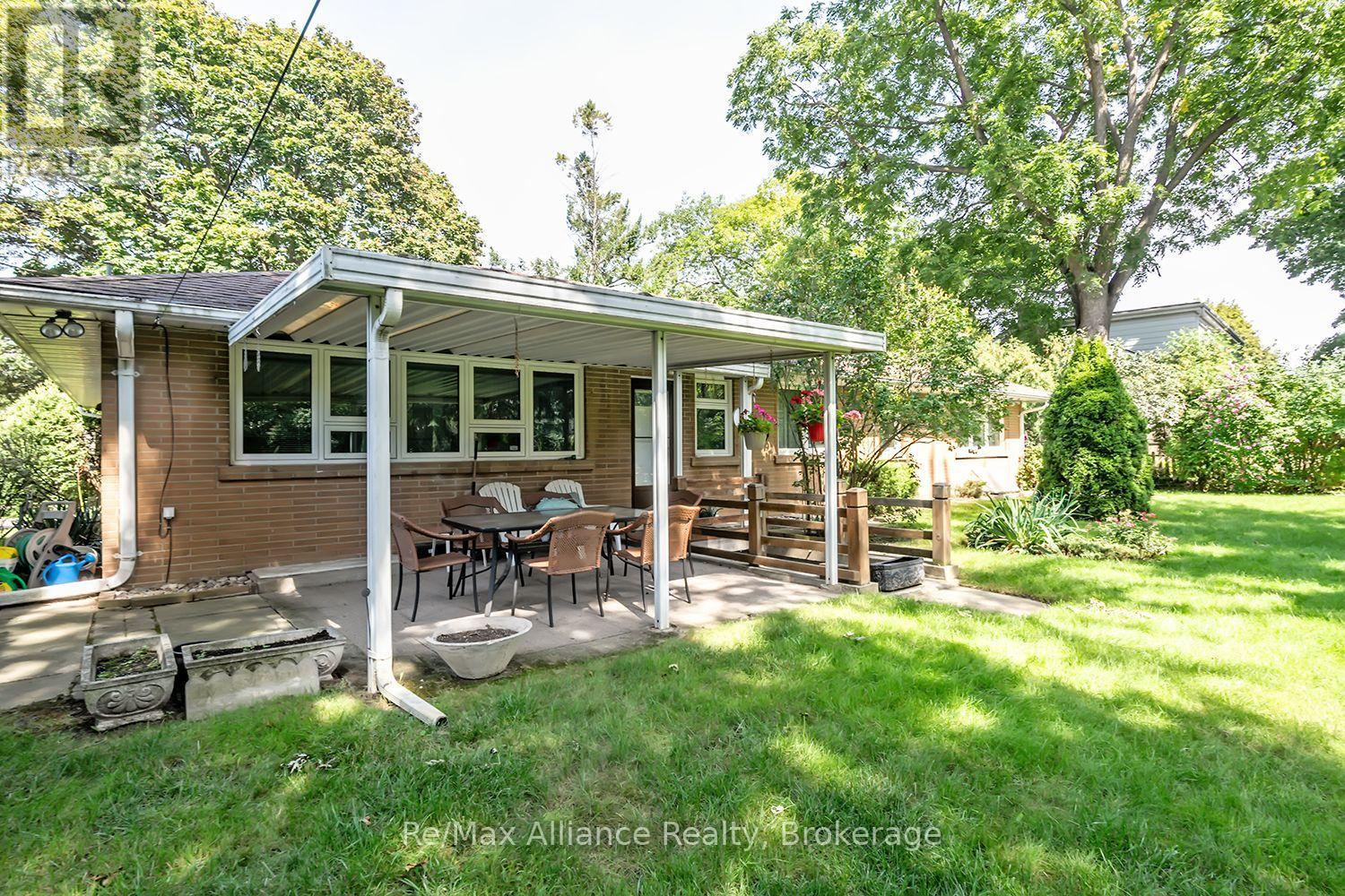 410 The Kingsway, Toronto, Ontario  M9A 3V9 - Photo 38 - W13755900