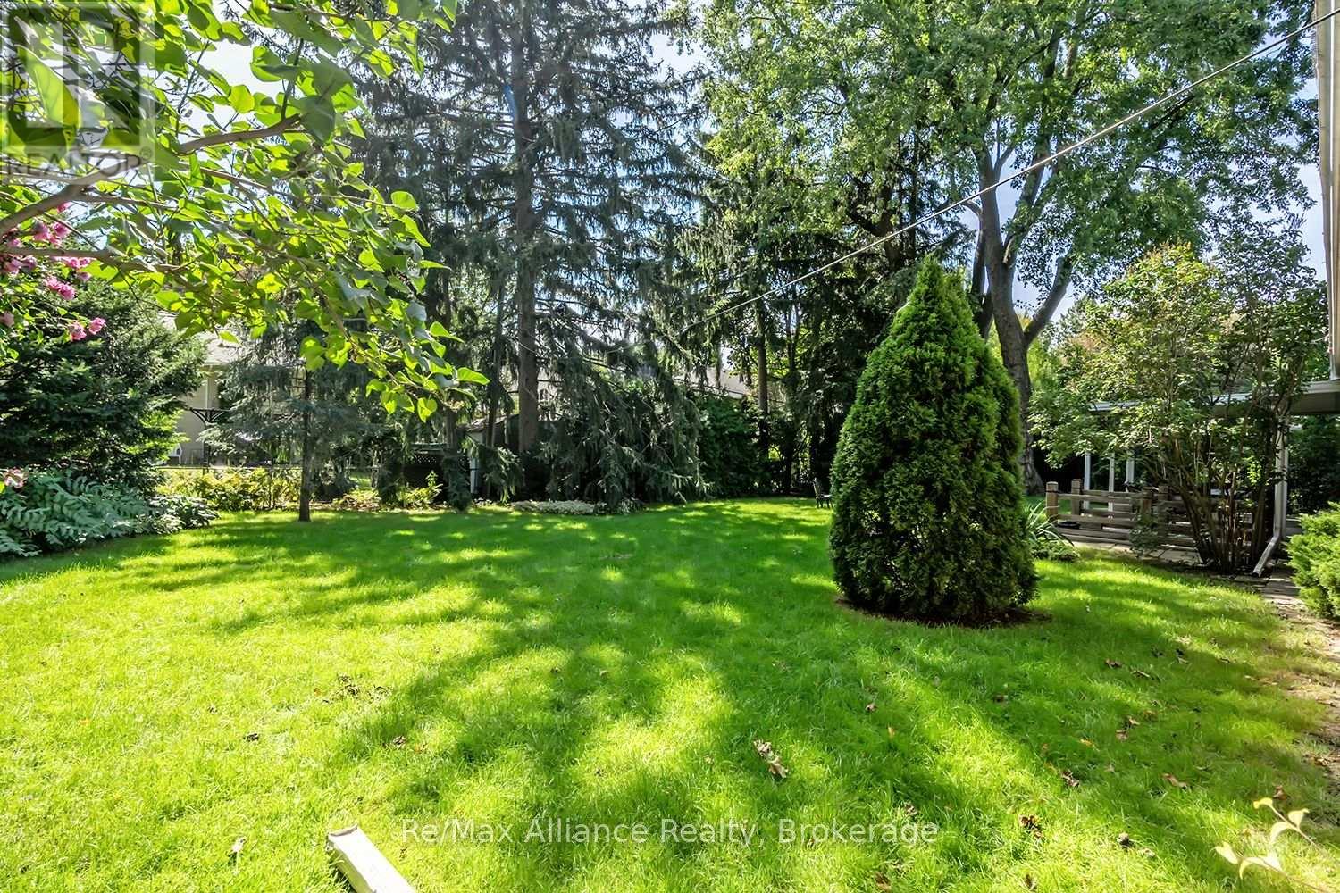 410 The Kingsway, Toronto, Ontario  M9A 3V9 - Photo 47 - W13755900