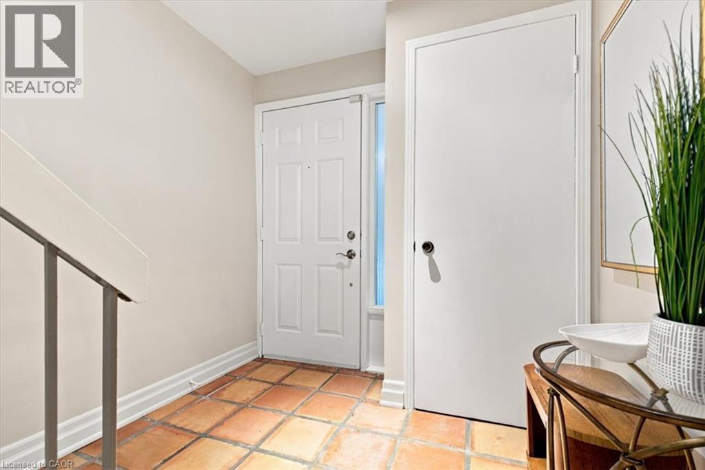 1250 Marlborough Court Unit# 13, Oakville, Ontario L6H 2W7 - Photo 4 - 40859502