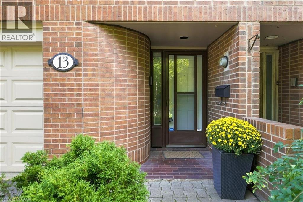 1250 Marlborough Court Unit# 13, Oakville, Ontario L6H 2W7 - Photo 3 - 40859502