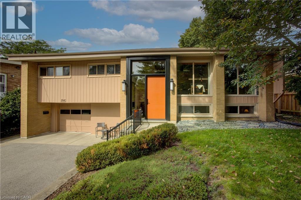 204 MANCHESTER Road, Kitchener, Ontario