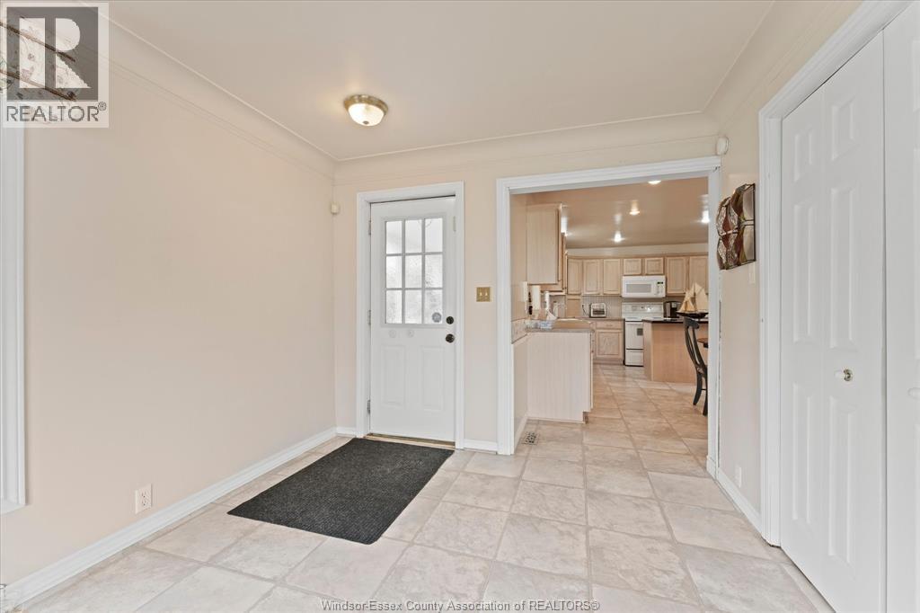 3214 Rankin Avenue, Windsor, Ontario  N9E 3C1 - Photo 7 - 26022006