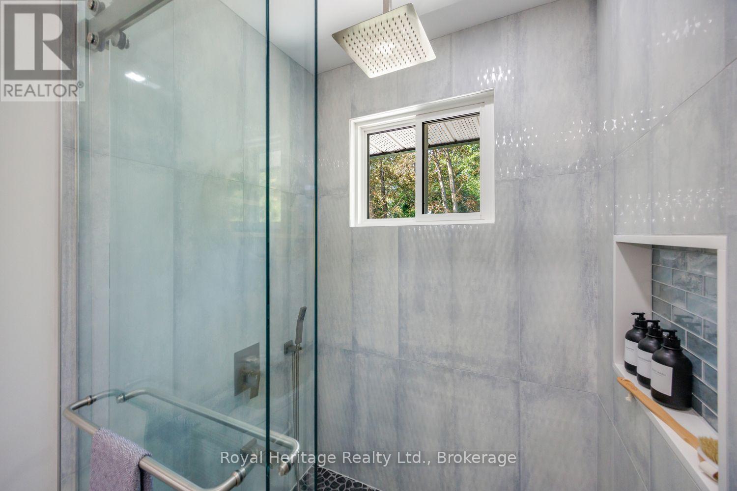 396 Jane Avenue, Oshawa, Ontario  L1J 3L4 - Photo 19 - E13759940