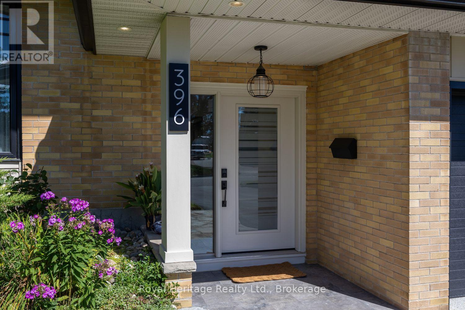 396 Jane Avenue, Oshawa, Ontario  L1J 3L4 - Photo 2 - E13759940