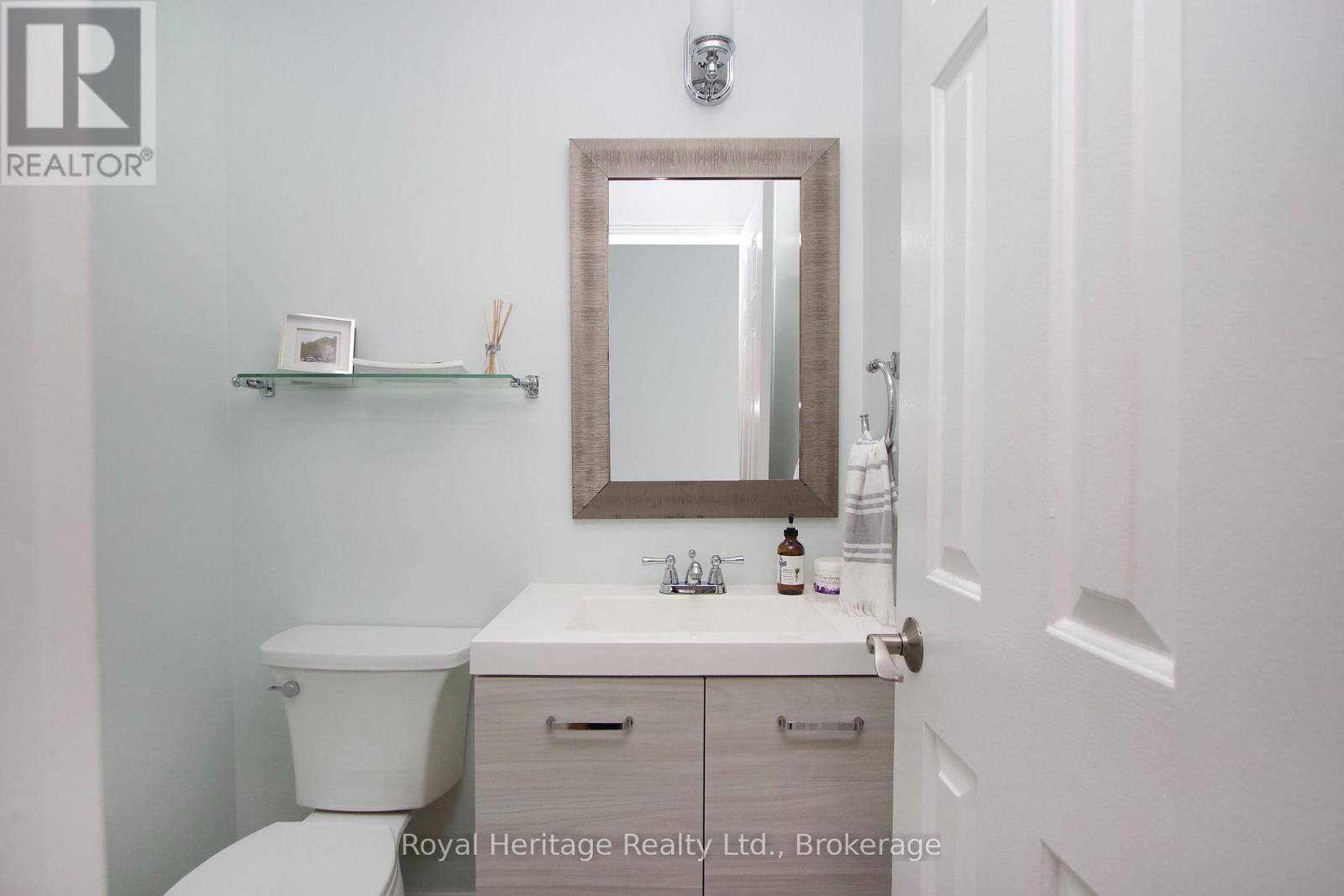 11 Harman Drive, Ajax, Ontario  L1S 5H4 - Photo 12 - E13759954