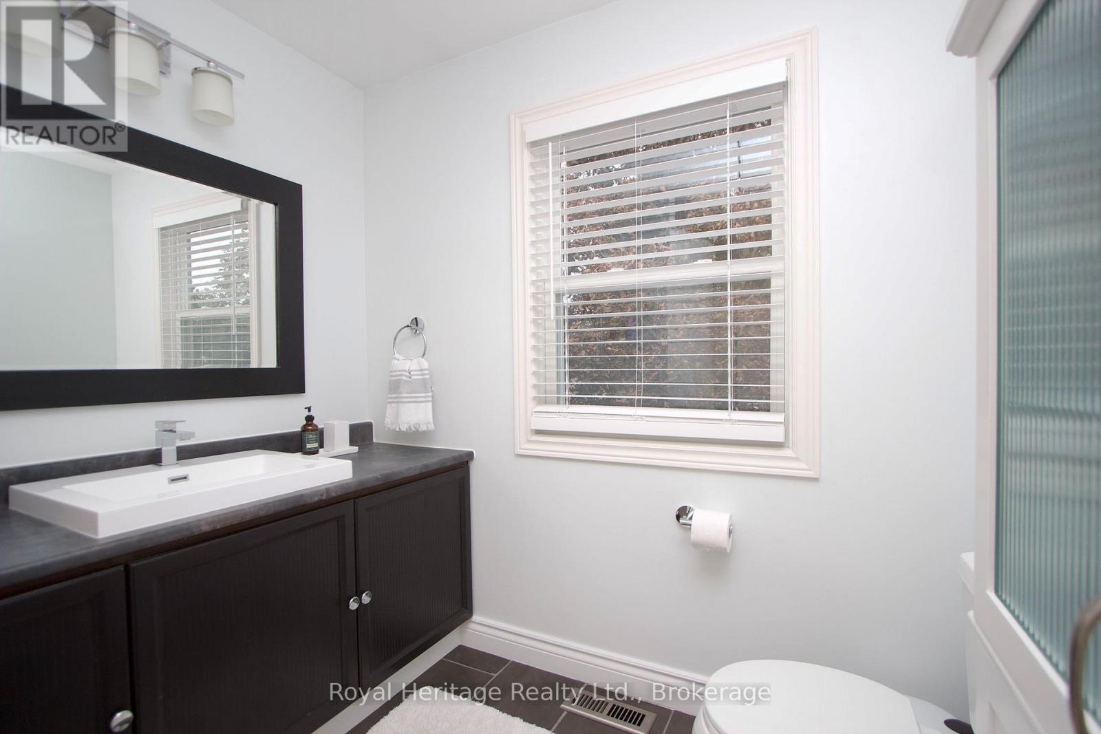 11 Harman Drive, Ajax, Ontario  L1S 5H4 - Photo 18 - E13759954