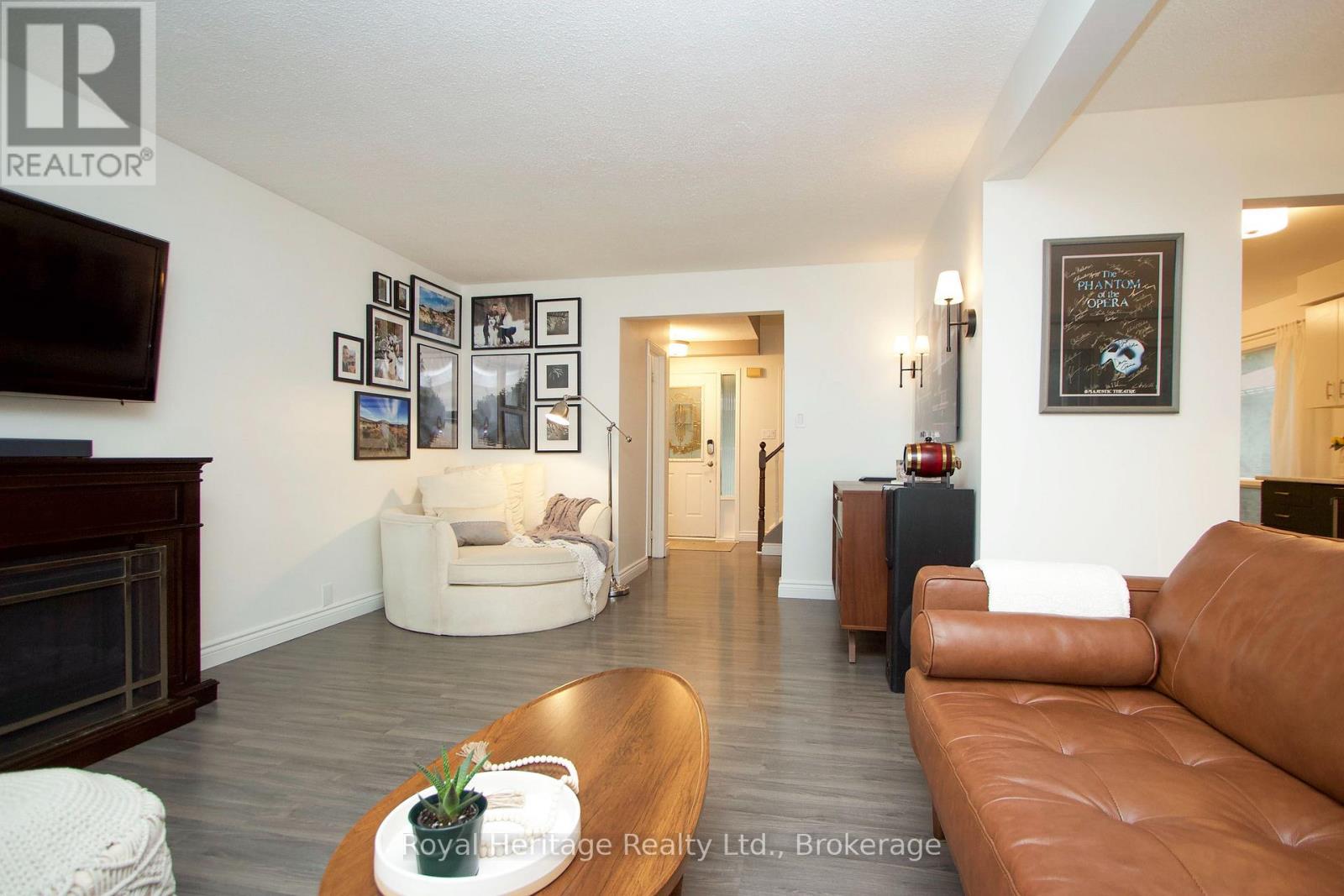 11 Harman Drive, Ajax, Ontario  L1S 5H4 - Photo 9 - E13759954