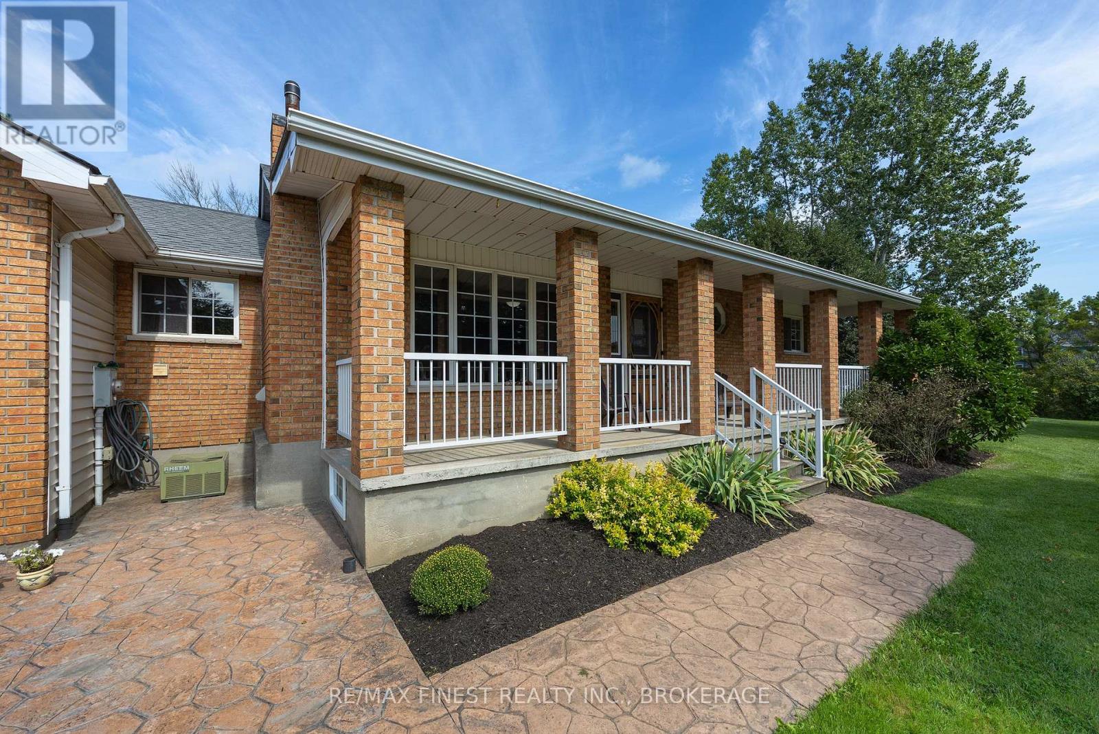 995 Bridge Street W, Greater Napanee, Ontario K7R 3L1 - Photo 2 - X13759934