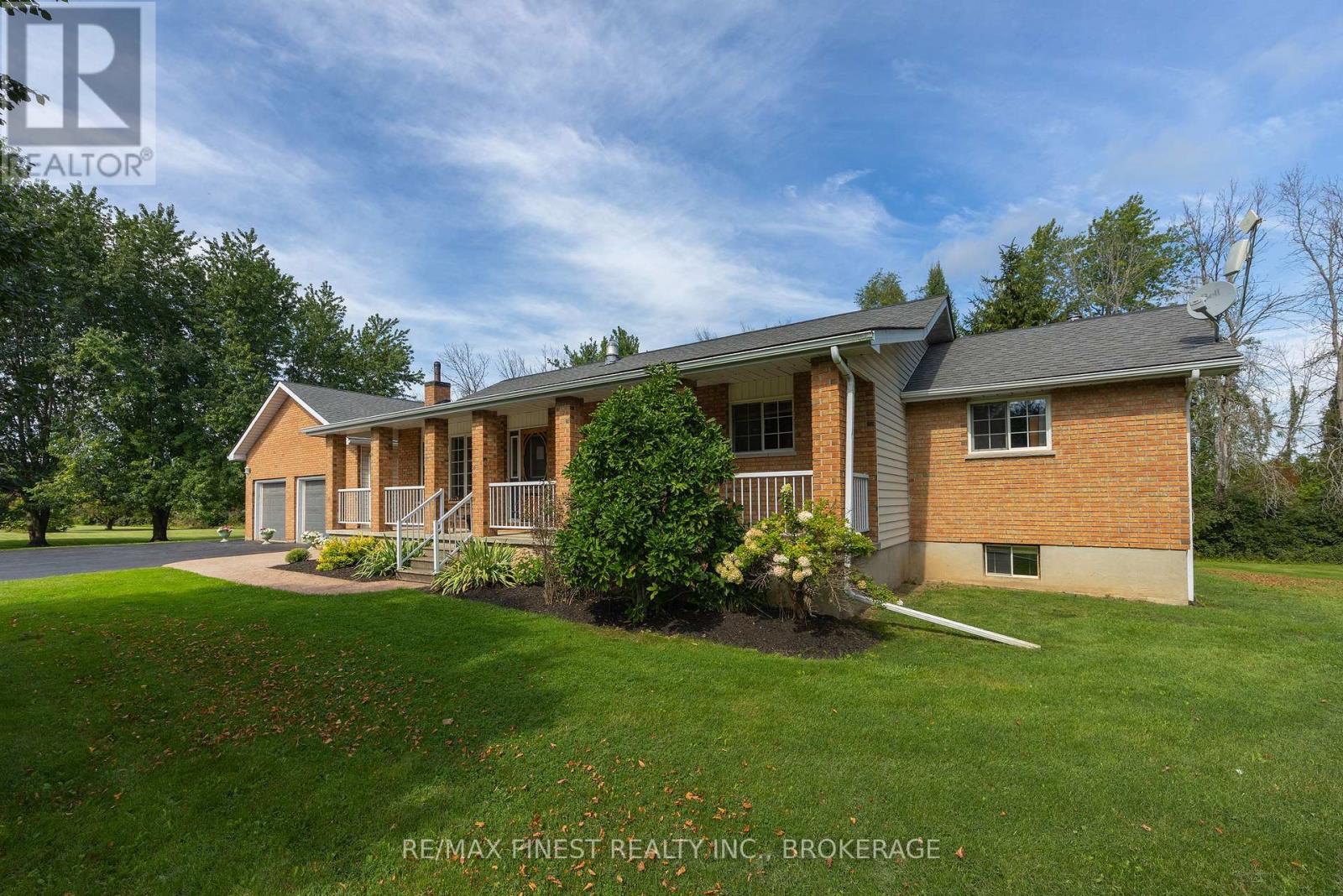 995 Bridge Street W, Greater Napanee, Ontario K7R 3L1 - Photo 3 - X13759934