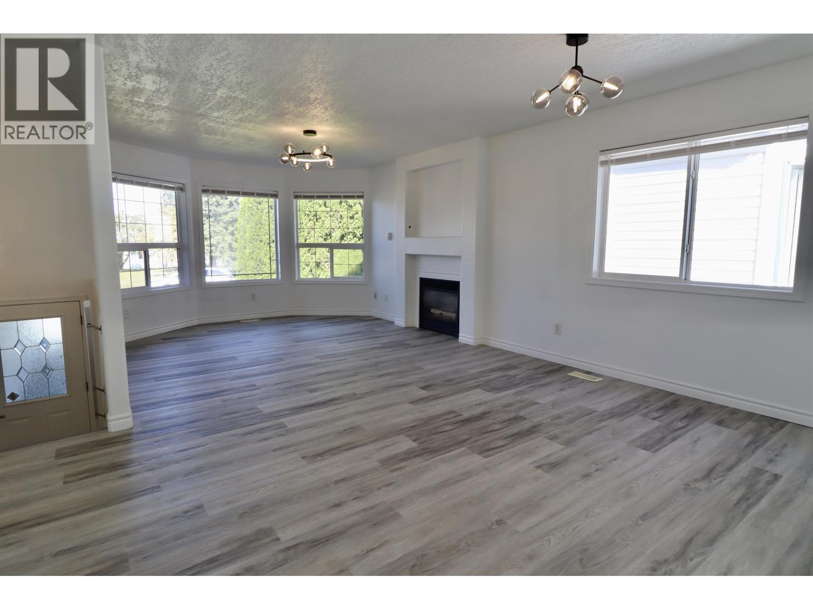 2685 Sanderson Road, Prince George, British Columbia  V2N 1M7 - Photo 2 - R3163014