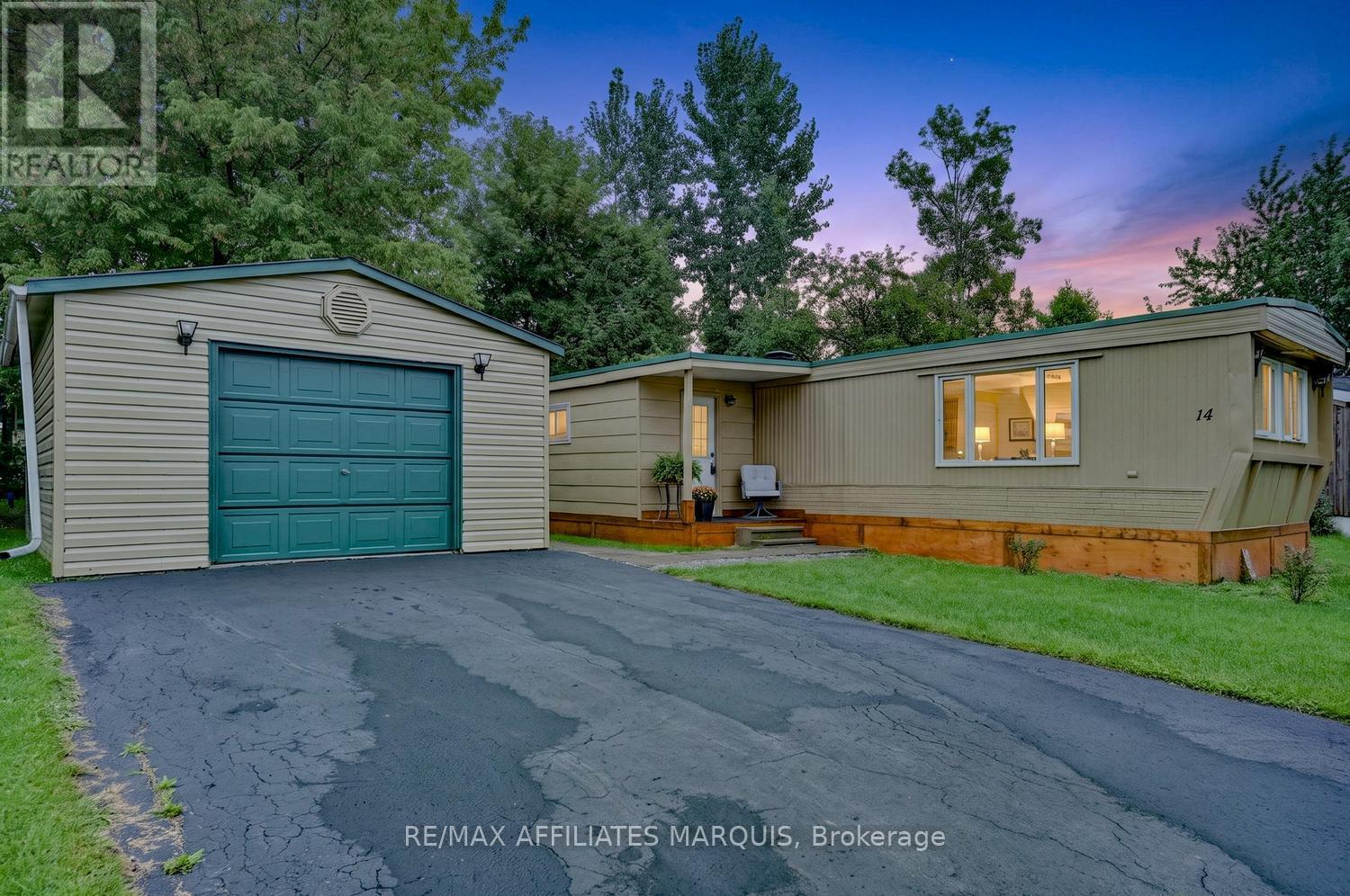 14 SADDLE AVENUE, rideau lakes, Ontario