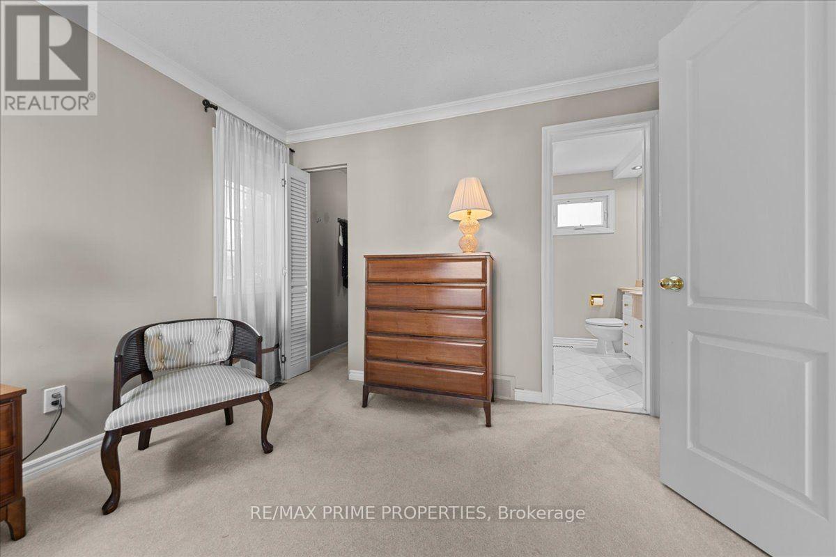 1020 Driftwood Crescent, Ottawa, Ontario  K1C 2P1 - Photo 30 - X13760018