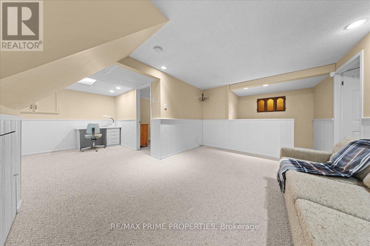 1020 Driftwood Crescent, Ottawa, Ontario  K1C 2P1 - Photo 35 - X13760018