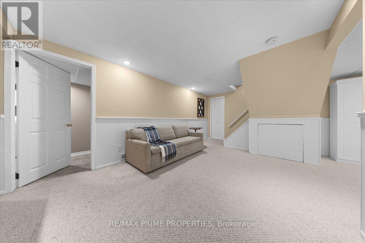 1020 Driftwood Crescent, Ottawa, Ontario  K1C 2P1 - Photo 36 - X13760018