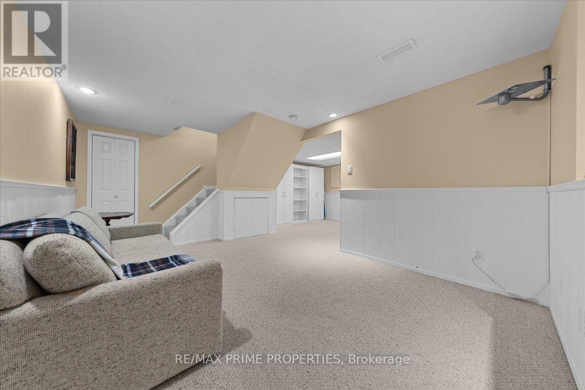 1020 Driftwood Crescent, Ottawa, Ontario  K1C 2P1 - Photo 38 - X13760018
