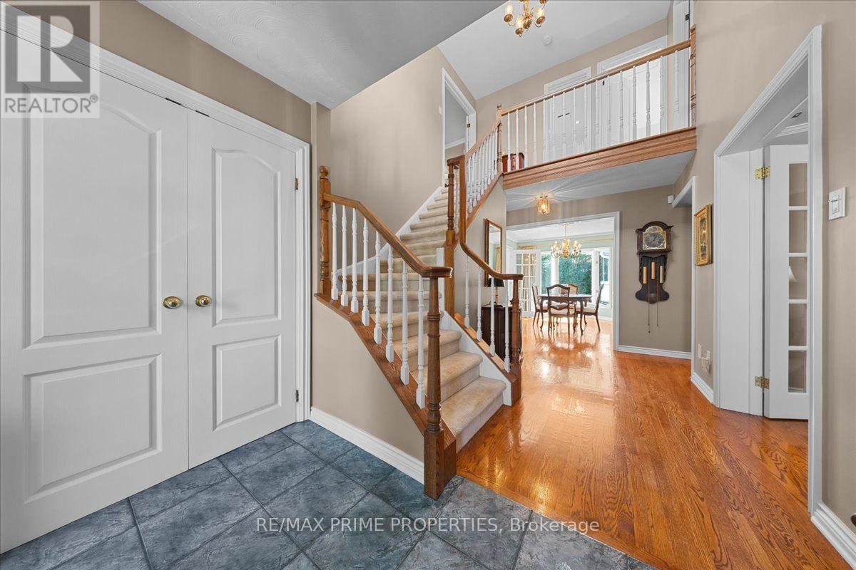 1020 Driftwood Crescent, Ottawa, Ontario  K1C 2P1 - Photo 4 - X13760018