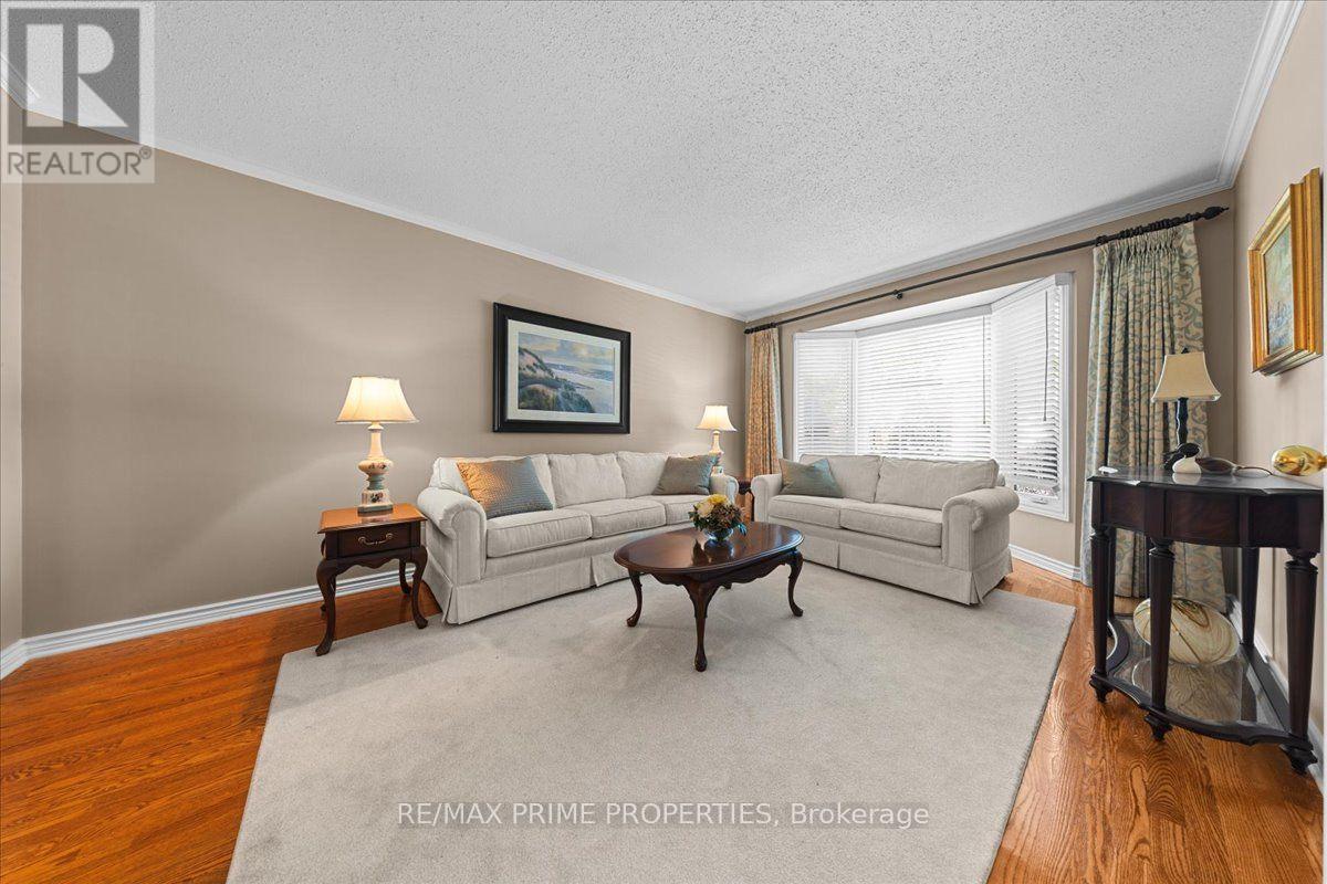 1020 Driftwood Crescent, Ottawa, Ontario  K1C 2P1 - Photo 7 - X13760018
