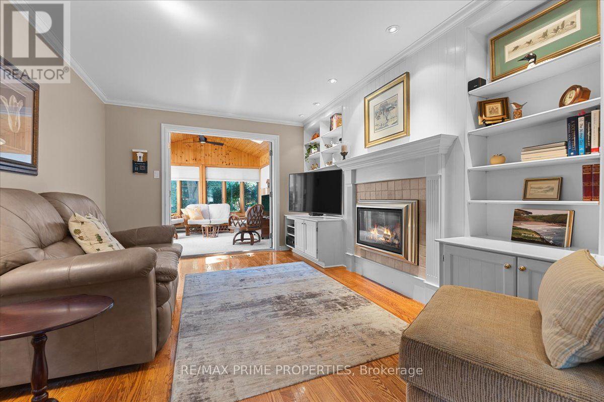 1020 Driftwood Crescent, Ottawa, Ontario  K1C 2P1 - Photo 9 - X13760018