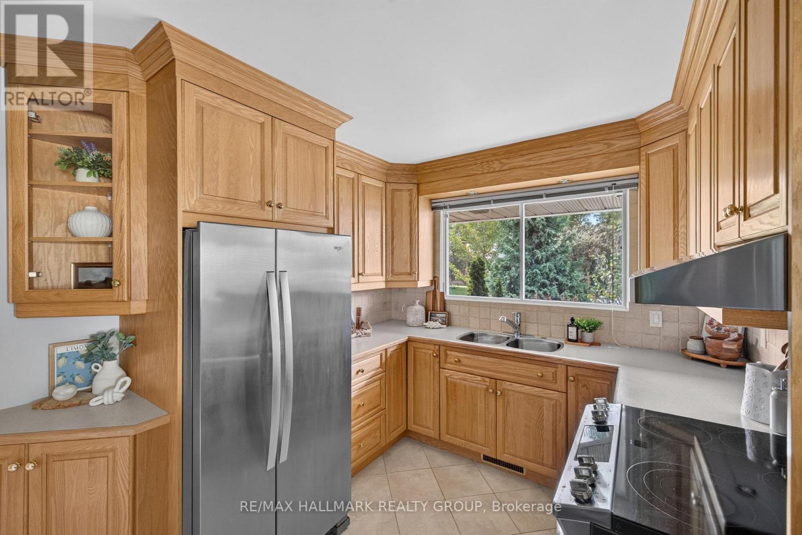811 Iroquois Road, Ottawa, Ontario  K2A 3N3 - Photo 13 - X13760050