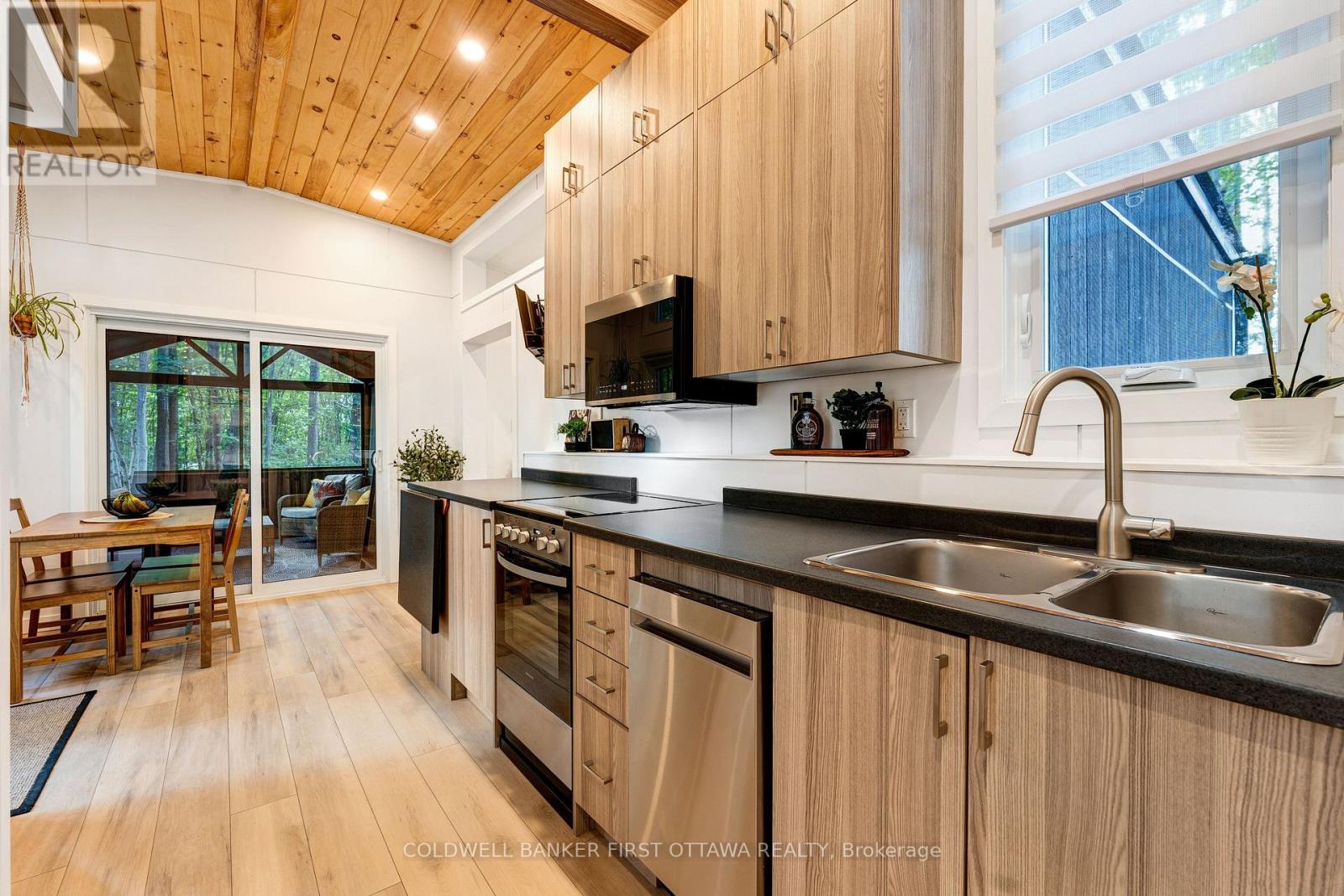 194 Tay Ridge Drive, Tay Valley, Ontario  K7H 3C6 - Photo 18 - X13760092