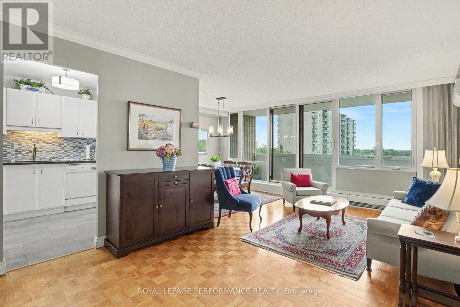 708 - 2625 Regina Street, Ottawa, Ontario  K2B 5W8 - Photo 2 - X13760106