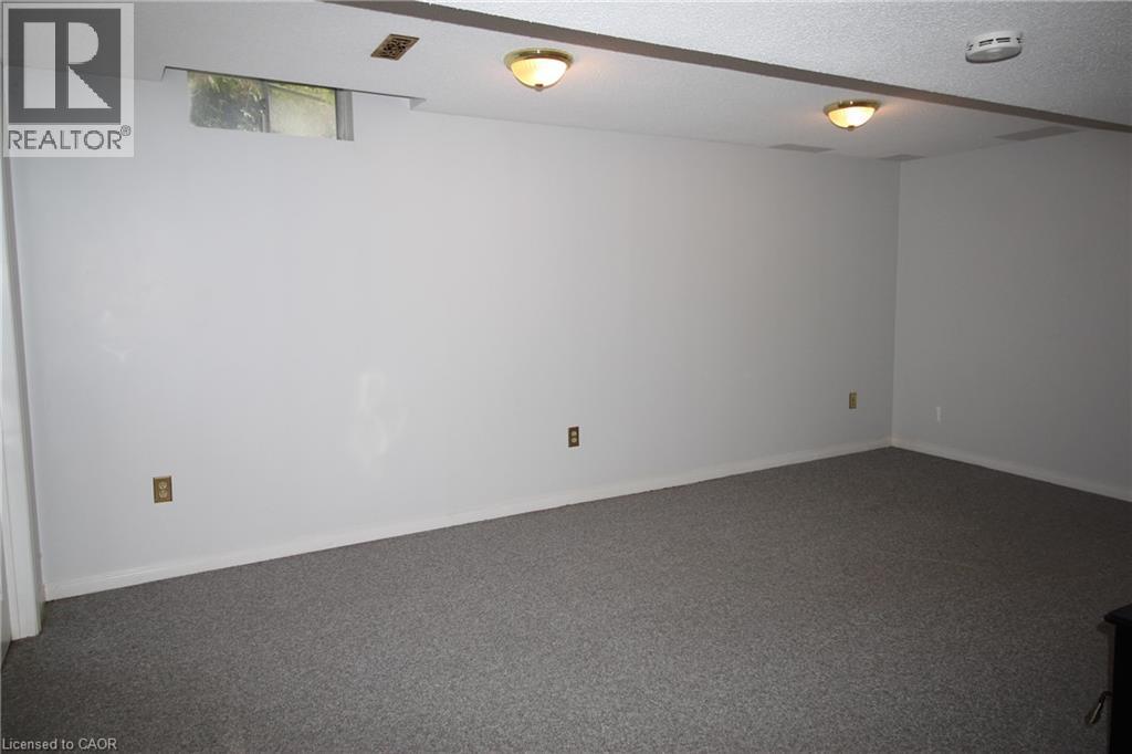 144 Huntingwood Avenue Unit# Bsmt, Dundas, Ontario  L9H 6X7 - Photo 12 - 40858985