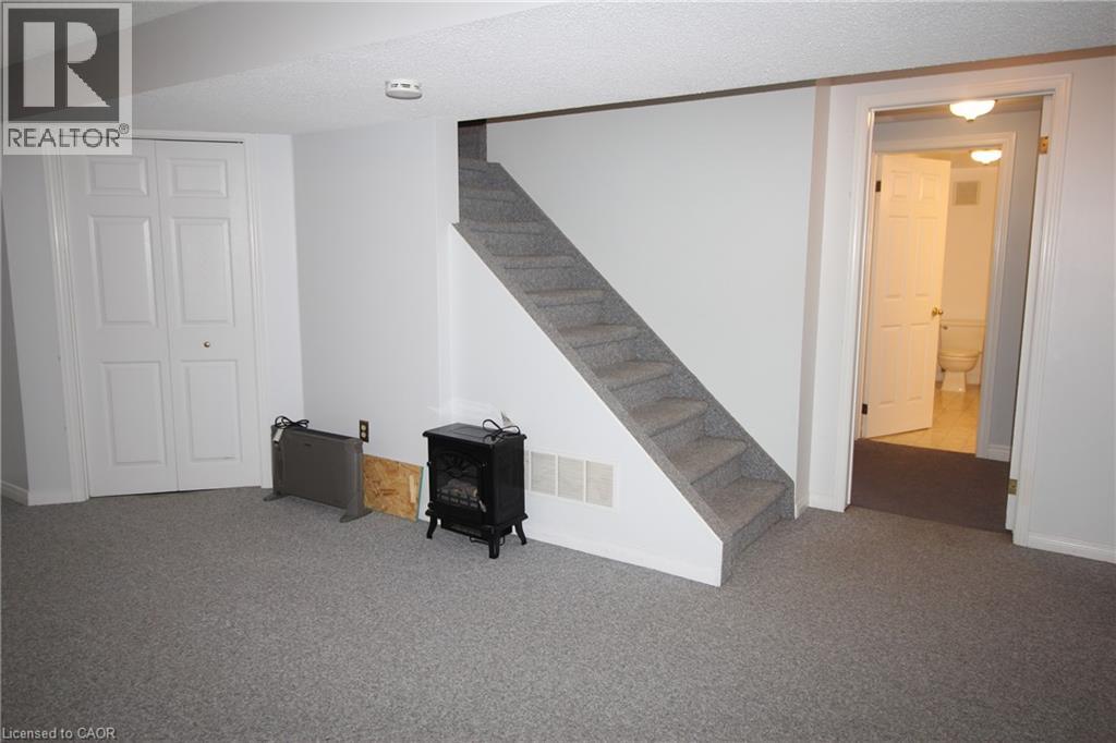 144 Huntingwood Avenue Unit# Bsmt, Dundas, Ontario  L9H 6X7 - Photo 15 - 40858985