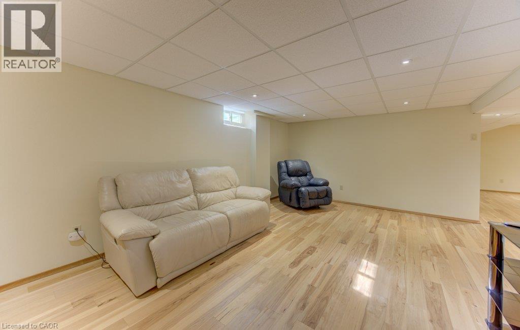 238 Mcgarry Drive, Kitchener, Ontario  N2N 1H9 - Photo 31 - 40859307