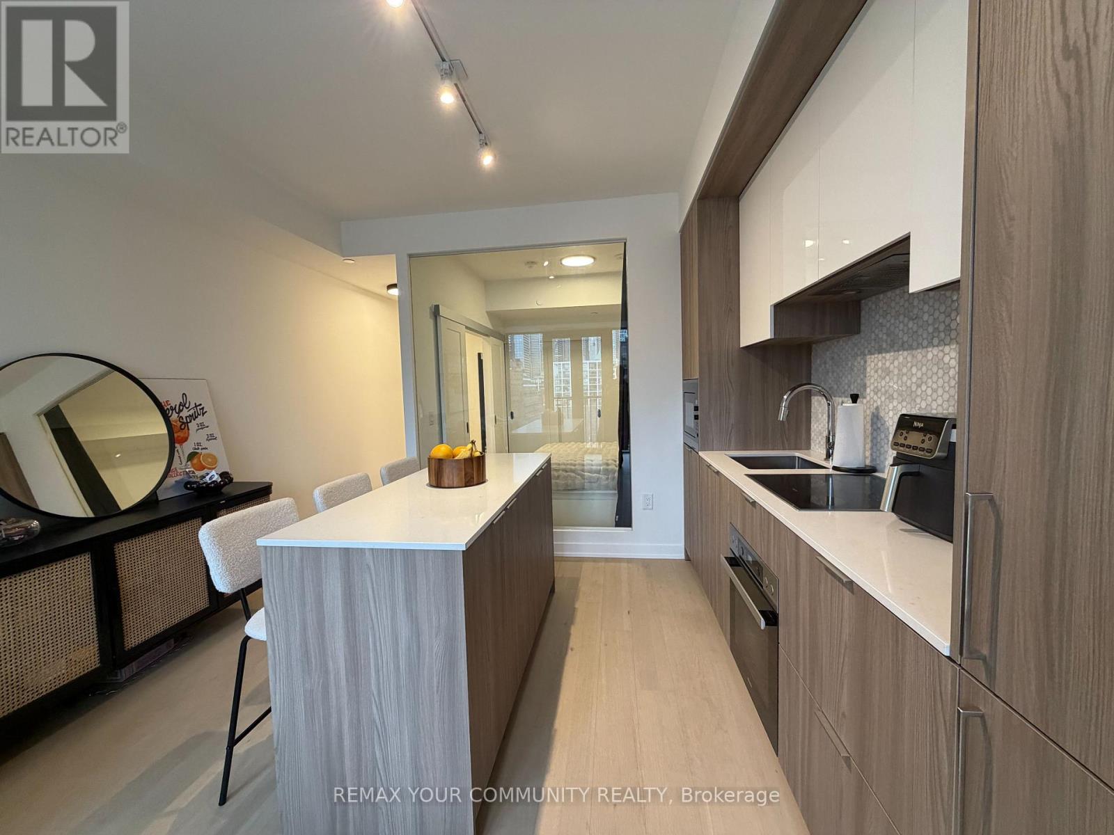 804 - 123 Portland Street, Toronto, Ontario  M5V 0V9 - Photo 13 - C13760002