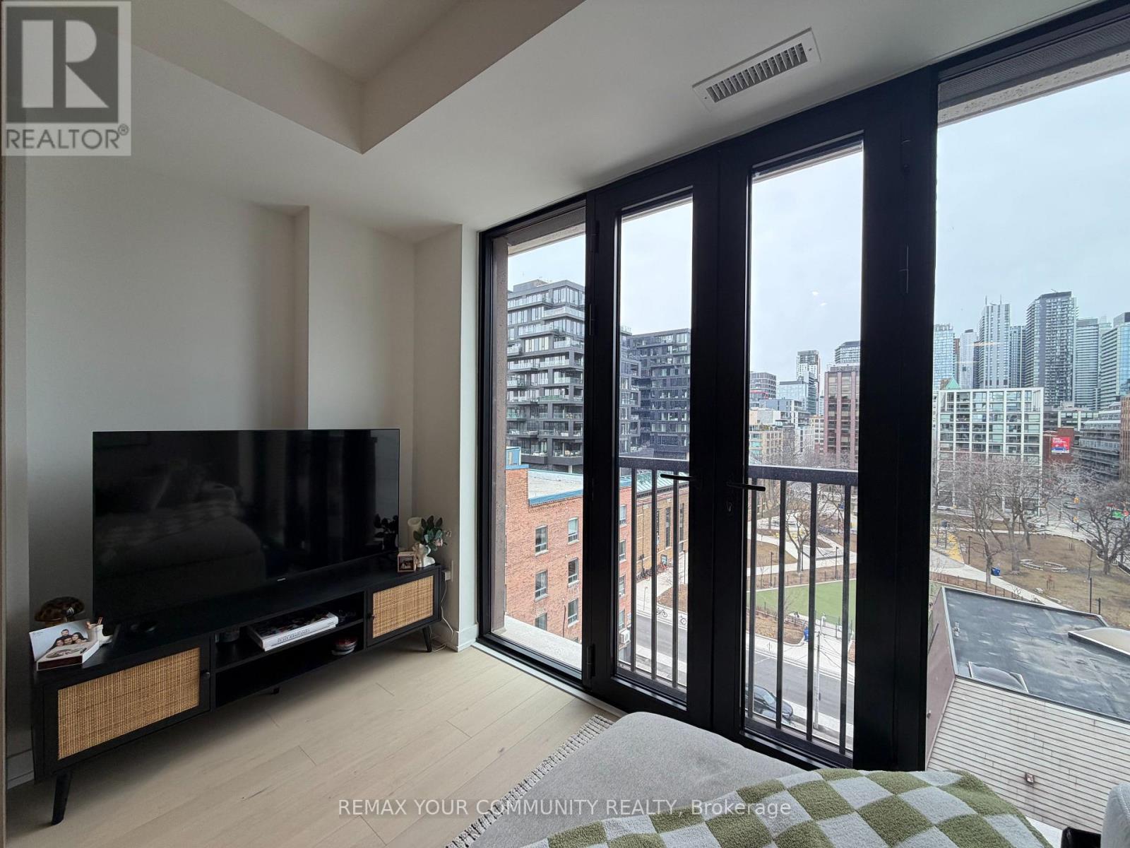 804 - 123 Portland Street, Toronto, Ontario  M5V 0V9 - Photo 18 - C13760002