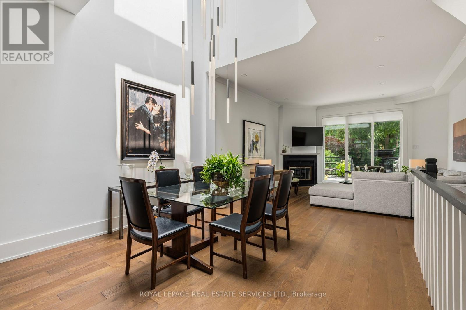 7 Bowman Street, Toronto, Ontario M4X 1V1 - Photo 5 - C13760076