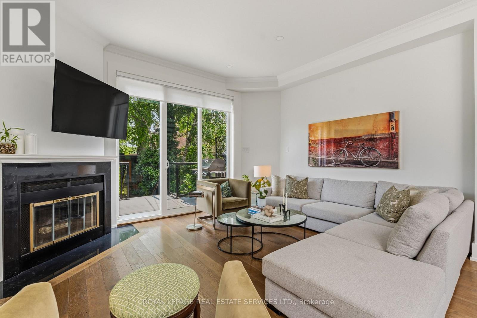 7 Bowman Street, Toronto, Ontario M4X 1V1 - Photo 8 - C13760076