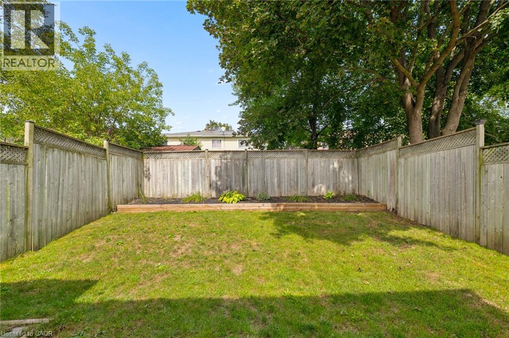 27 Nickolas Crescent, Cambridge, Ontario  N3C 3L7 - Photo 37 - 40861632