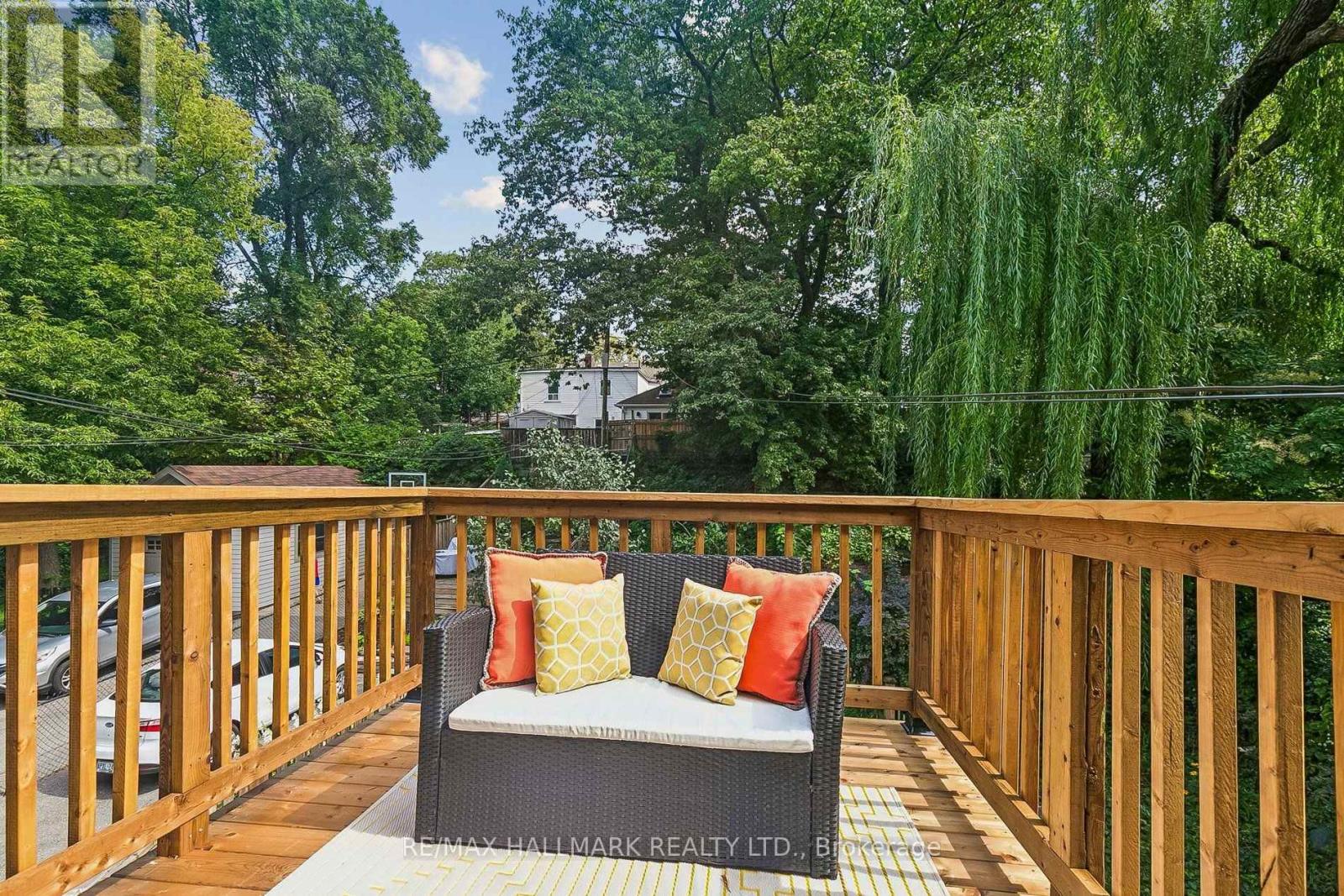 301 Waverley Road, Toronto, Ontario  M4L 3T5 - Photo 16 - E13759996
