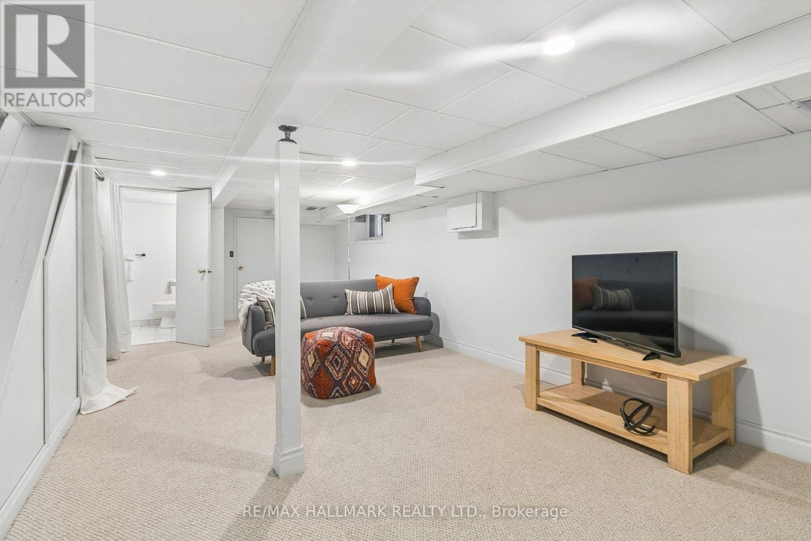 301 Waverley Road, Toronto, Ontario  M4L 3T5 - Photo 17 - E13759996