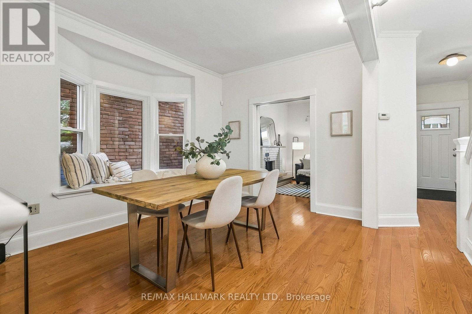 301 Waverley Road, Toronto, Ontario  M4L 3T5 - Photo 8 - E13759996