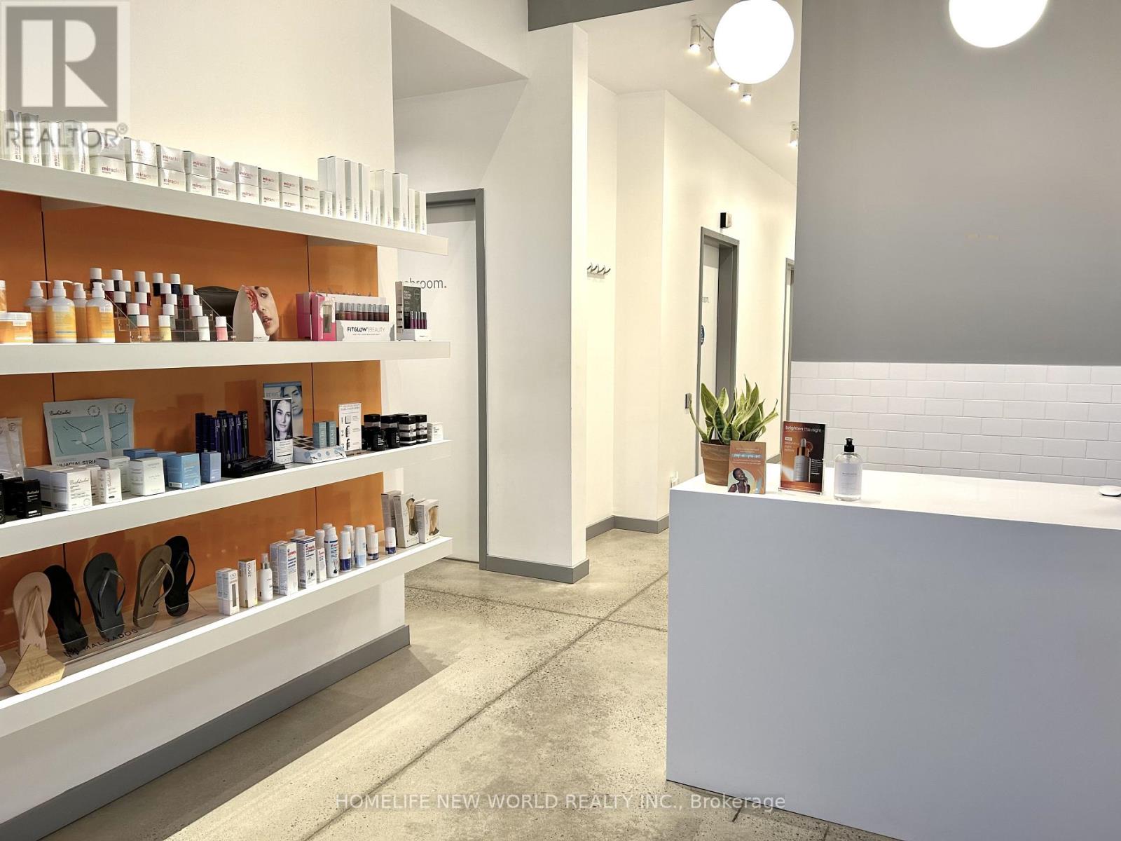 4 - 60 SALEM ROAD S, Ajax, Ontario