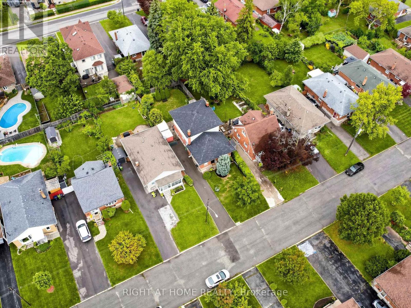 36 Joanna Drive E, Toronto, Ontario M1R 4J1 - Photo 33 - E13760054