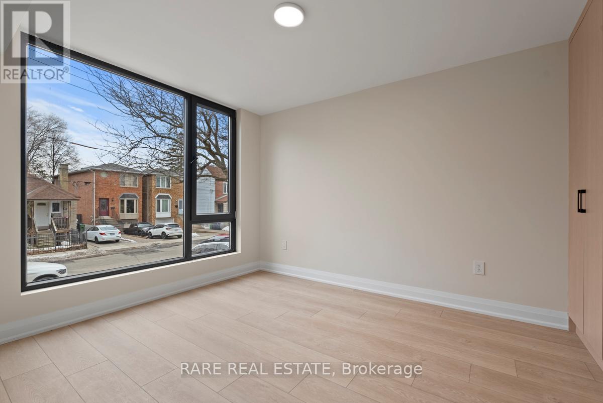 1 - 191 Gledhill Avenue, Toronto, Ontario  M4C 5K9 - Photo 3 - E13760134