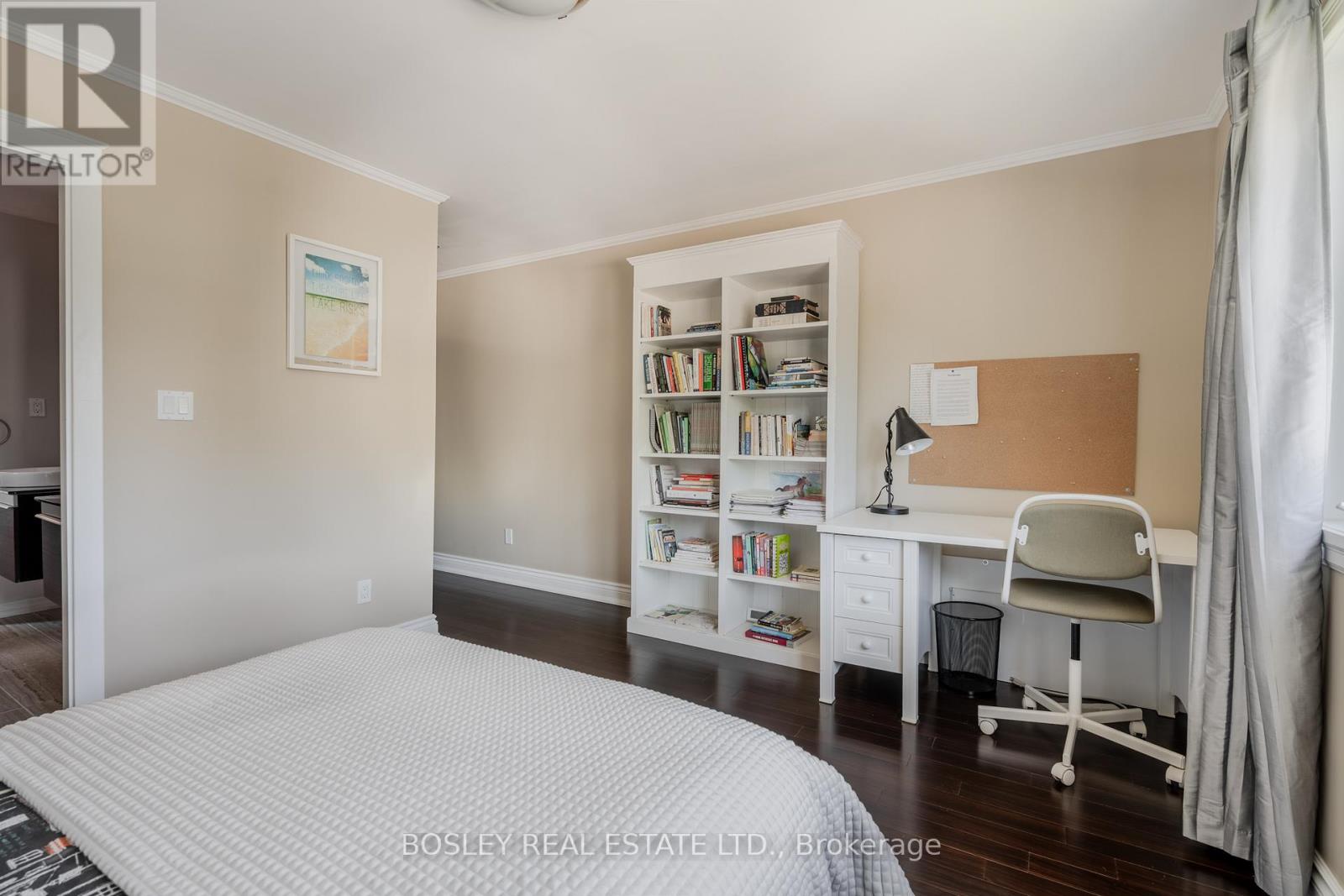 1599 Woodbine Heights Boulevard, Toronto, Ontario M4B 3A3 - Photo 32 - E13760142